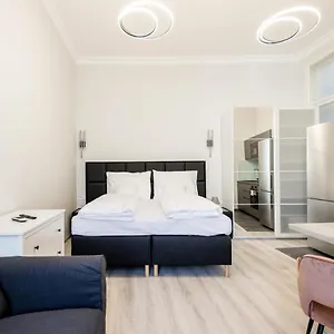 Prime Star Fashion Street Modern Luxury Apartahotel Budapest