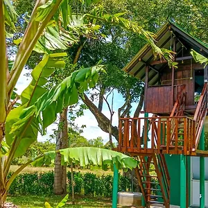 Hotel Pride Rock & Tree House **